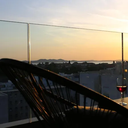 Ambassador Daire Zadar